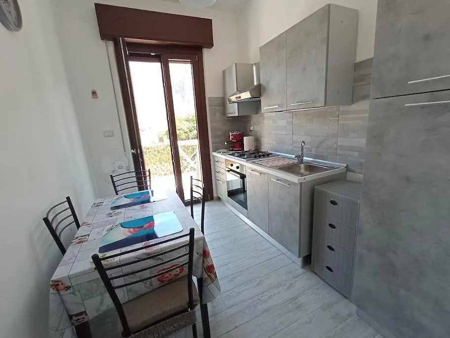 Makari Sweet Sunsets Apartment Macari